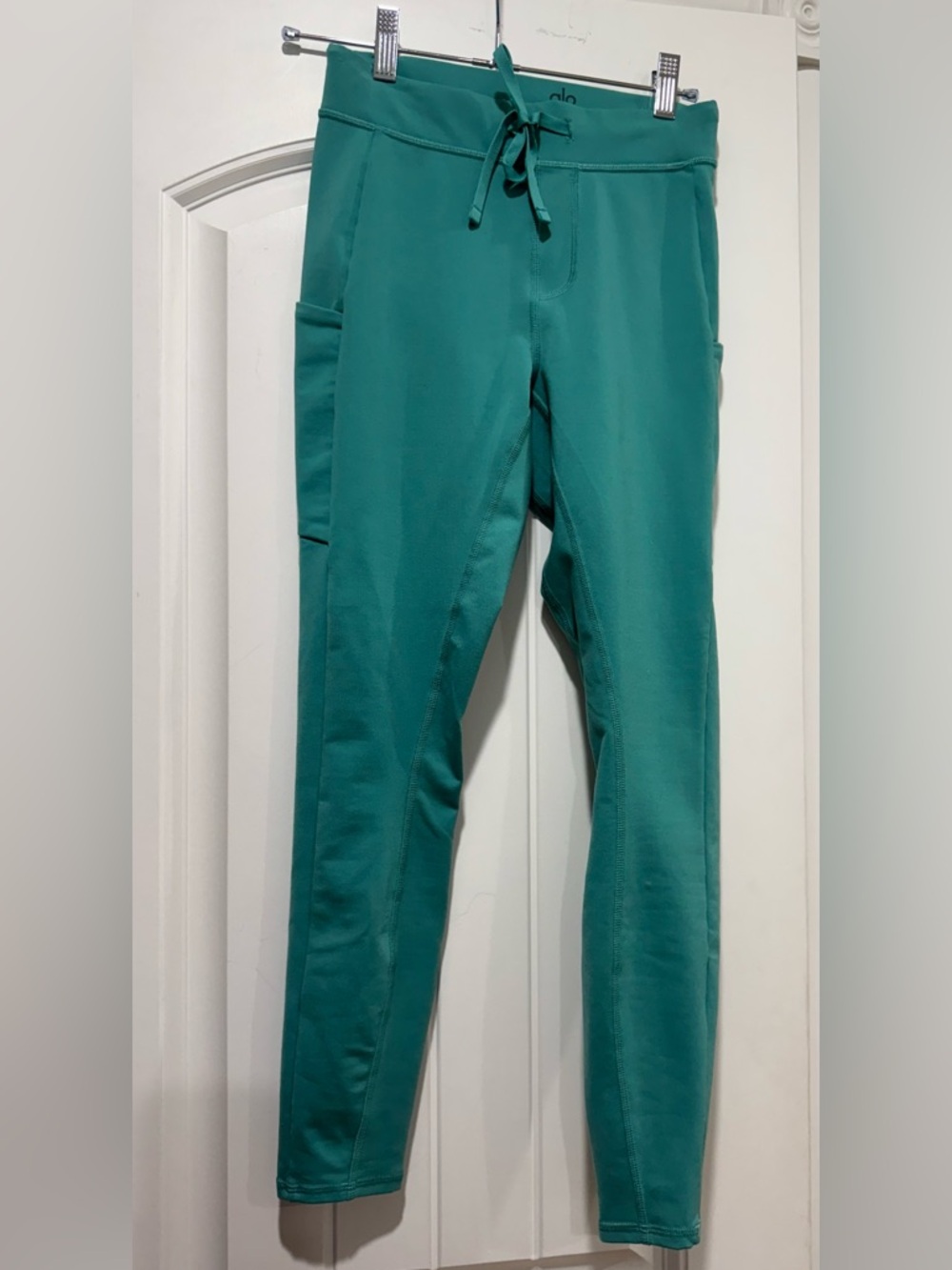 ALO Yoga Teal XS Performance Top